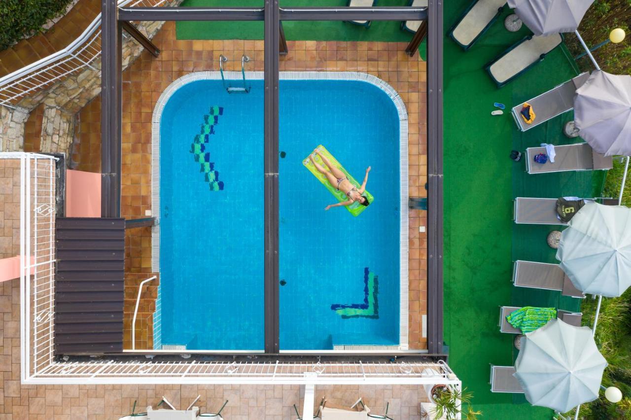 Hotel Eden Brenzone sul Garda Luaran gambar