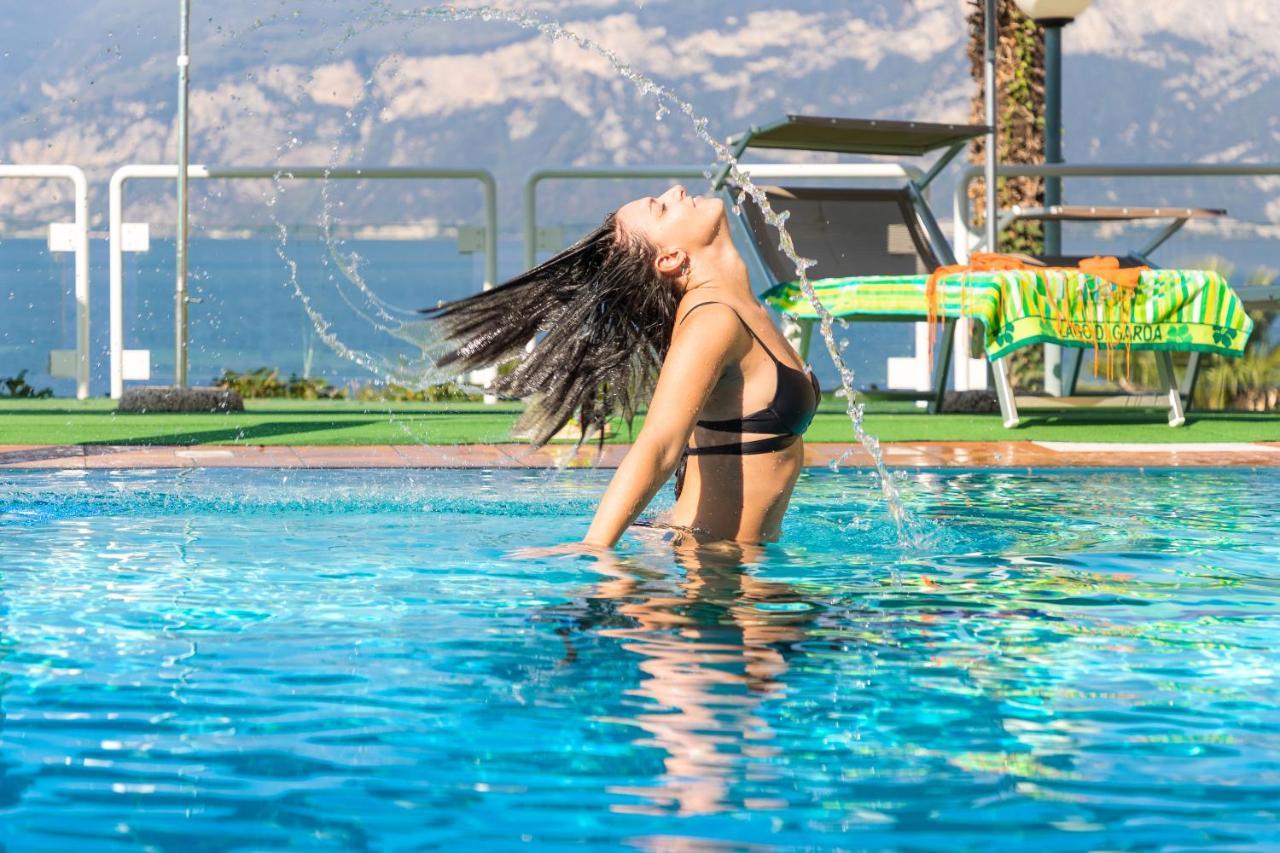 Hotel Eden Brenzone sul Garda Luaran gambar