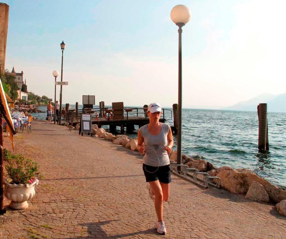Hotel Eden Brenzone sul Garda Luaran gambar