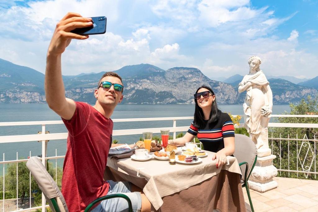 Hotel Eden Brenzone sul Garda Luaran gambar