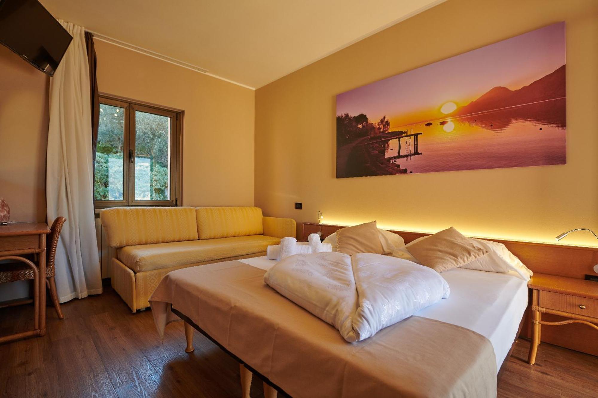Hotel Eden Brenzone sul Garda Bilik gambar