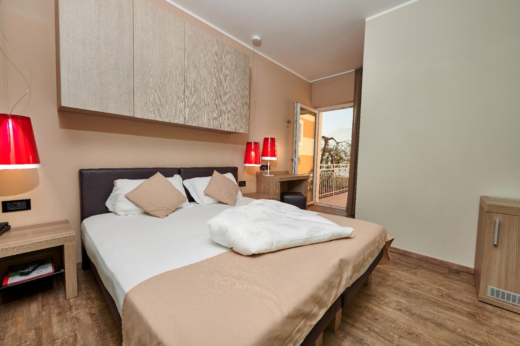 Hotel Eden Brenzone sul Garda Bilik gambar