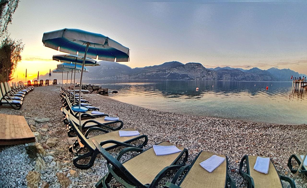 Hotel Eden Brenzone sul Garda Luaran gambar